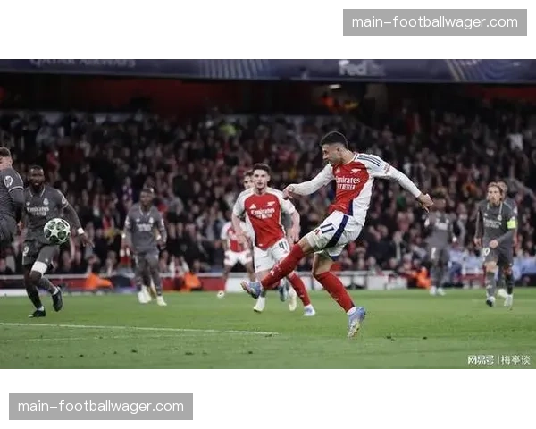 欧冠半决赛次回合:拜仁狂攻未果,皇马0-0守平晋级决赛 欧冠半决赛次回合:拜仁狂攻未果,皇马0-0守平晋级决赛