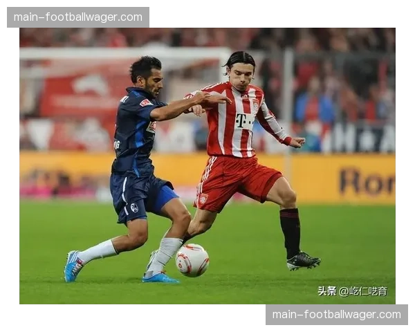 边锋内收战术流行：奥利塞伪十号角色重塑拜仁进攻体系