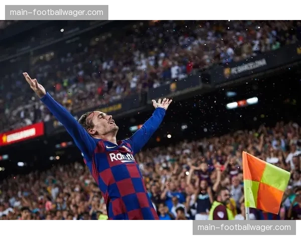 美因茨主场球迷见证历史性逆转，现场气氛跌宕起伏